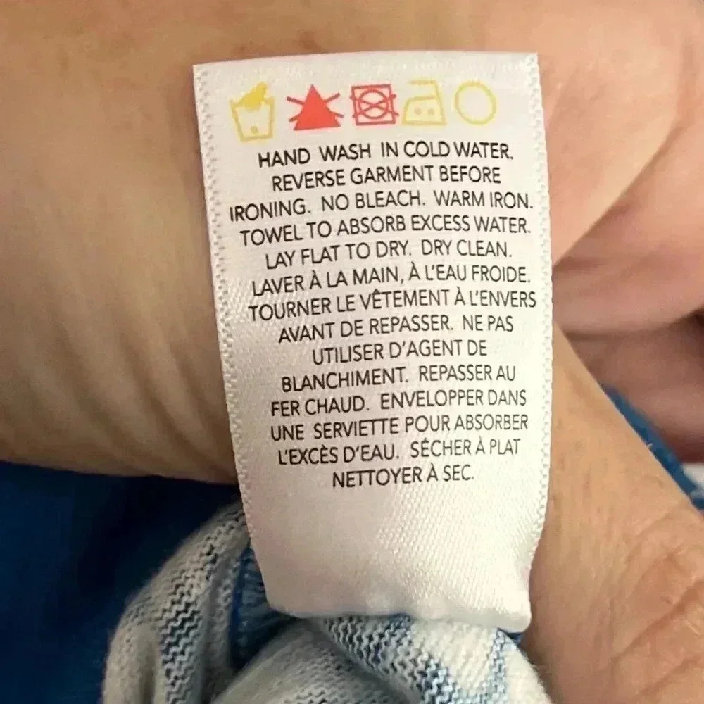 Hatley Nellie Dress with fleur de lis pattern size M - Picture 4 of 9